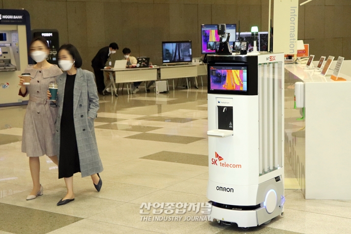 [산업View] 산업 현장을 넘어 사람 업무를 돕는 로봇 - 산업종합저널 로봇