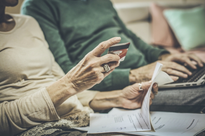 증강현실(AR)·사물인터넷(IoT) 등 혁신 IT 기술, 라이브 스트리밍 커머스 가능케 해 - 산업종합저널 동향