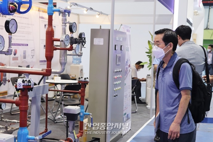 [산업View] 코로나19 속, 기계설비 산업의 역할은? - 산업종합저널 전시회