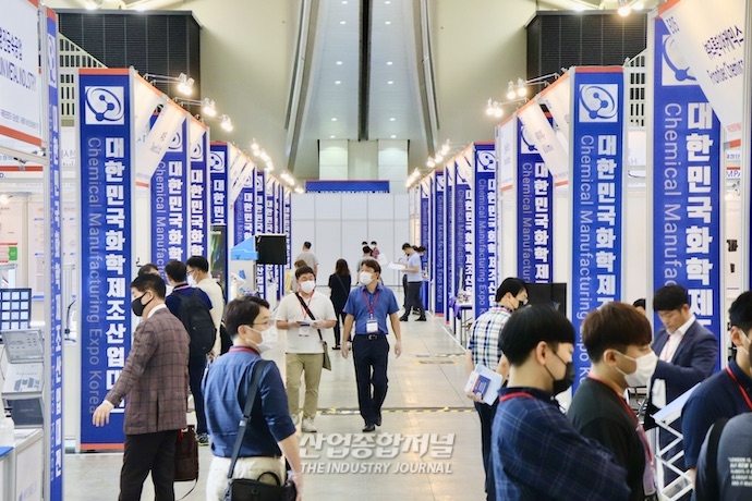 [포토뉴스] 코로나19 상황 속 국내 화학 산업 트렌드는? - 산업종합저널 전시회