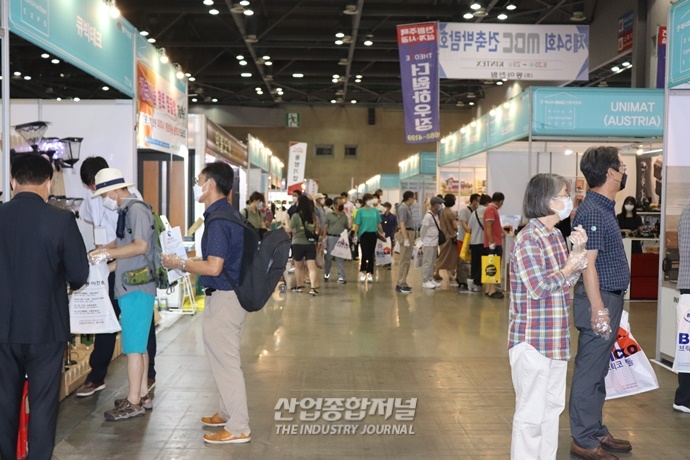 [포토뉴스] 킨텍스서 열린 MBC 건축박람회, 고양시 제재로 '중단' - 산업종합저널 전시회