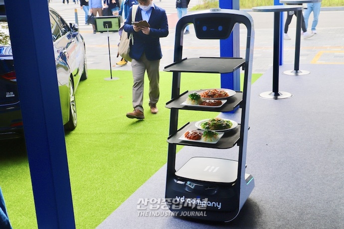 [포토뉴스] 사람 일 대신하는 자율주행 로봇 - 산업종합저널 전시회