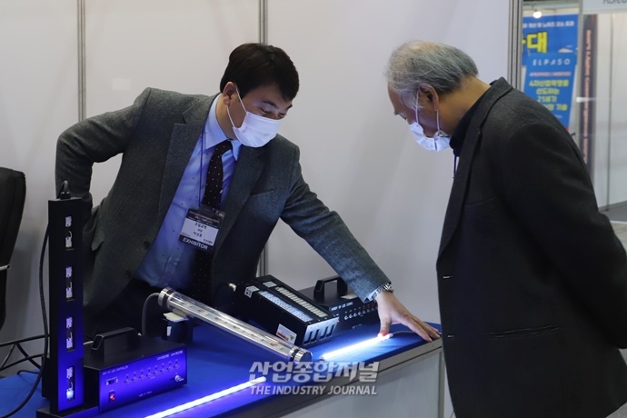 [포토뉴스] 활기 되찾은 킨텍스, ‘국제 LED&OLED EXPO 2020’으로 북적 - 산업종합저널 전시회