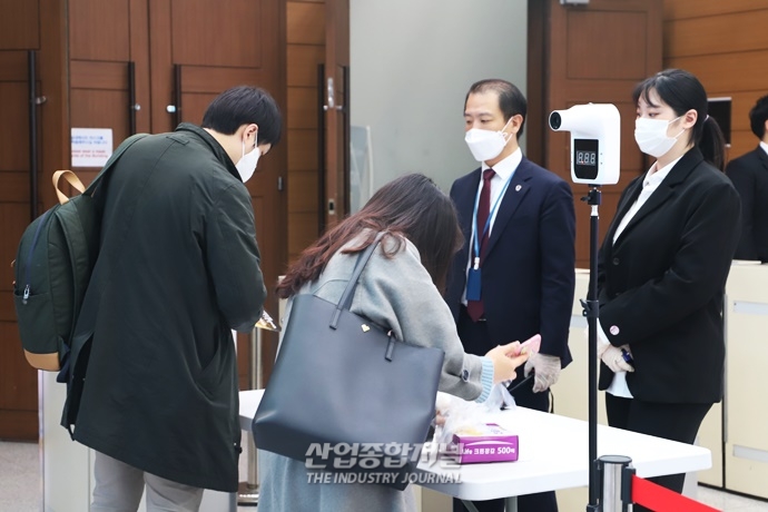 [포토뉴스] ‘인사이드 3D 프린팅’, 3D 프린터 현주소와 방향성 제시 - 산업종합저널 전시회