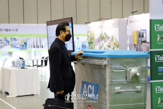 [포토뉴스] 미뤄졌던 '제13회 국제환경장비 및 자원순환산업전(RETECH 2020)', 26일 개최 - 산업종합저널 전시회