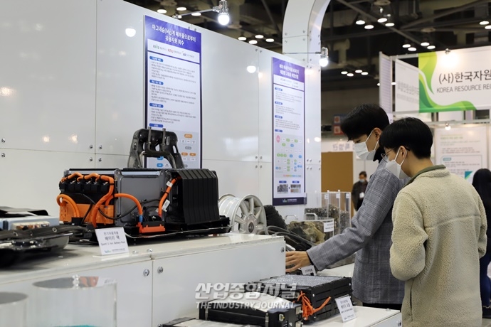 [포토뉴스] 미뤄졌던 '제13회 국제환경장비 및 자원순환산업전(RETECH 2020)', 26일 개최 - 산업종합저널 전시회