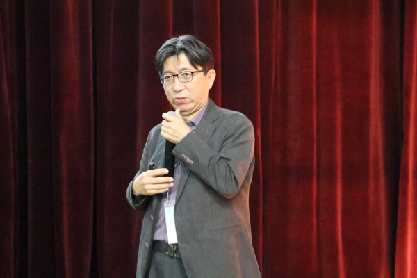 [Scientist] 포스텍 박태호 교수 “유기 전자소자의 구동 안정성 감소시키는 근본 문제 해결” - 산업종합저널 소재