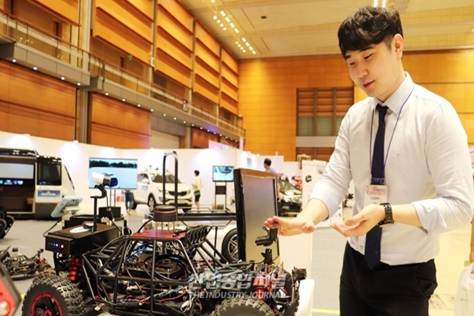 “국내 무인기 산업 성장, 각종 규제 해제 선행돼야” - 산업종합저널 전시회