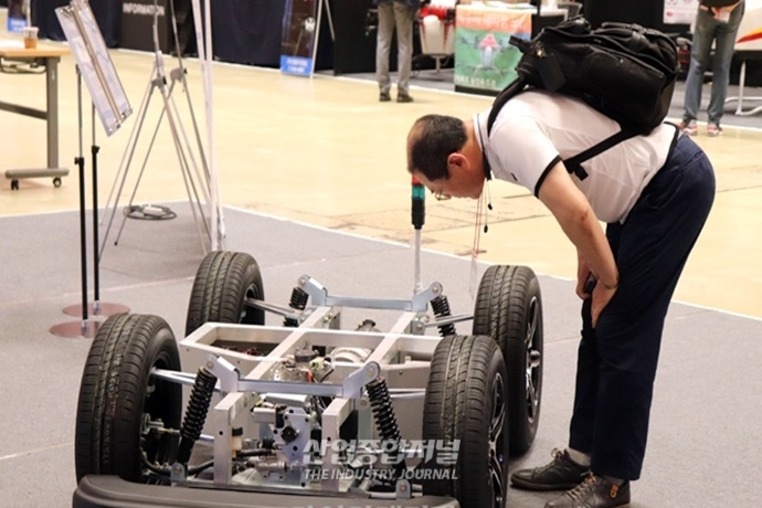 [포토뉴스] 2019 무인이동체 산업엑스포, 국내 무인이동체 산업 활성화 ‘노력’ - 산업종합저널 전시회