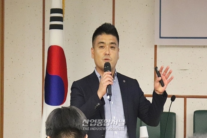4차 산업혁명 시대의 인적자원개발, 학습 방법 패러다임 바뀌어야 - 산업종합저널 동향