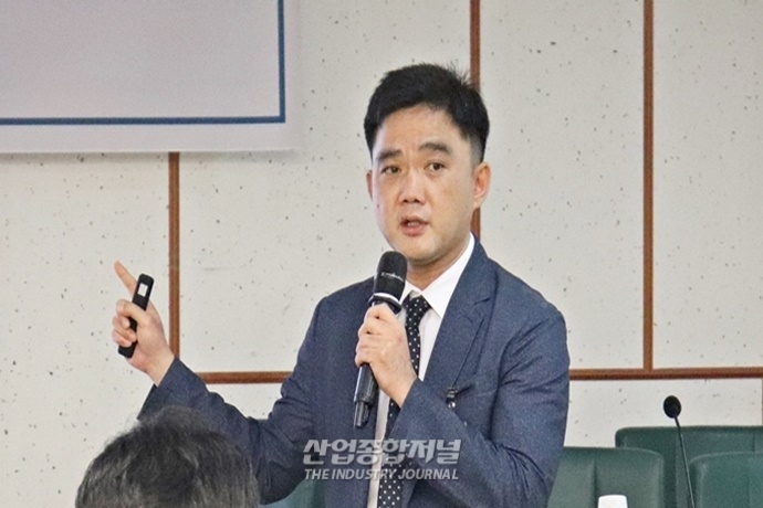 4차 산업혁명 시대의 인적자원개발, 학습 방법 패러다임 바뀌어야 - 산업종합저널 동향