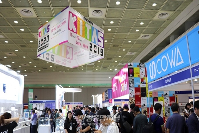 [포토뉴스] 스마트 디바이스 쇼 2019, 무선 기술 적용된 IT 제품 ‘대세’ - 산업종합저널 전시회