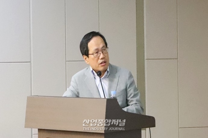 “미세먼지와 초미세먼지, 서로 다른 발생원에 대책도 달리해야” - 산업종합저널 동향