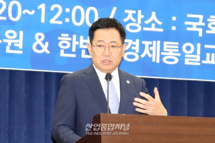 “평화경제, 대한민국 경제 한 단계 도약 도울 것” - 산업종합저널 정책