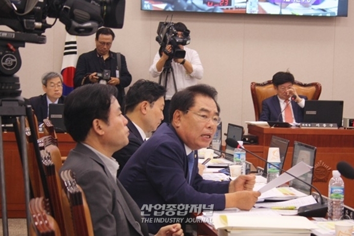 [국감 2019] 산업통상자원중소벤처기업위원회 국정감사 시작 - 산업종합저널 정책