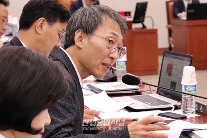 [국감 2019] 이훈 의원 “스마트공장 소프트웨어 개발 비용 지원, 유용 가능성 살펴야” - 산업종합저널 정책