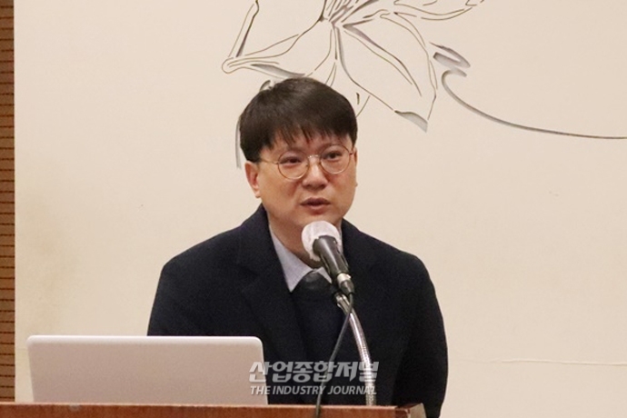 XAI 향해 전진하는 인공지능 기술…‘설명가능성’ 필수인 시대 - 산업종합저널 동향