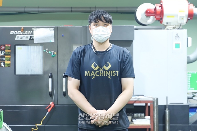 [철공단지④] 문래동의 젊은 기술자 “개발 지원의 루트 알고 싶어” - 산업종합저널 동향