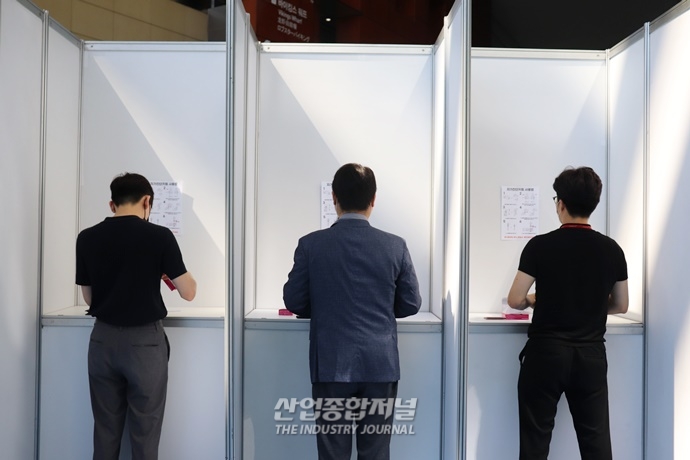 거리두기 4단계에도…'스마트 디바이스 x 소형가전쇼 2021' 개최 - 산업종합저널 전시회