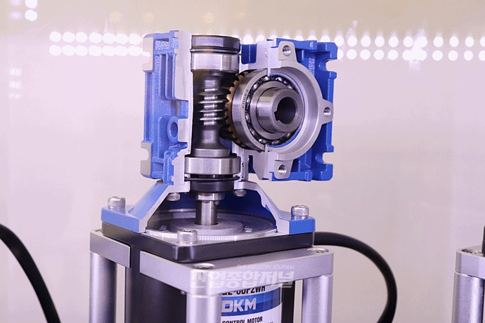 [움짤뉴스] 평행축 감속기와 직교축 감속기의 내부는? - 산업종합저널 부품