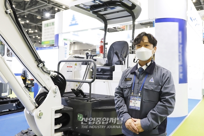 탄소중립에 요소수 대란까지…친환경 굴착기 관심 ‘급증’ - 산업종합저널 전시회