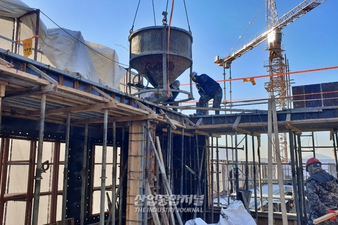 중대재해처벌법 시행 코앞···산업현장 안전관리 현황은? - 산업종합저널 정책