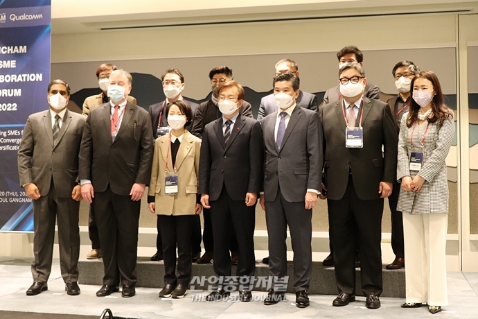 [산업VIEW]한·미 기업 간 상생협력으로 ‘동반성장’ 모색 - 산업종합저널 동향