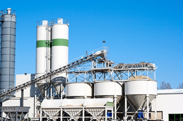 각종 폐기물로 만들어지는 시멘트, 인분까지 집어넣어 '등급제 도입해야" - 산업종합저널 정책