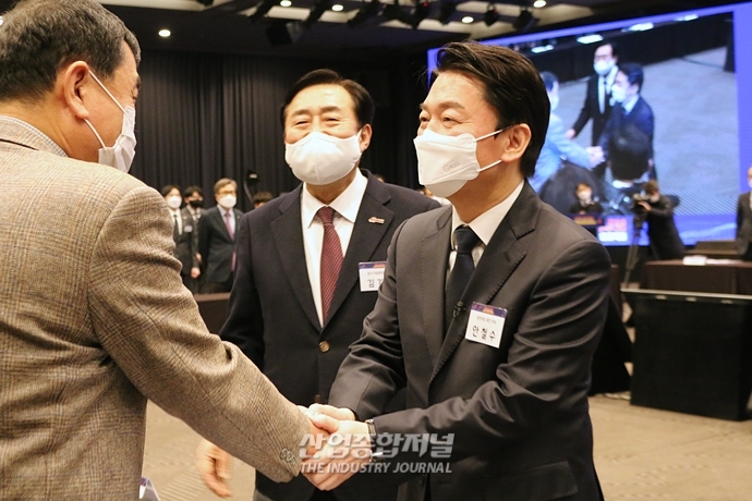 [산업VIEW]안철수 후보, ‘중소기업 미래비전 프로젝트’ 발표 - 산업종합저널 정책