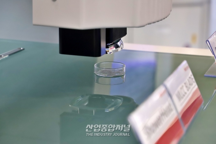 [산업VIEW] 불량 반도체 '광학기술'로 찾아낸다 - 산업종합저널 전시회