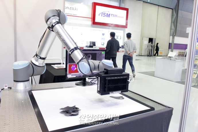 [SFAW 2022] “맡겨만 주세요”…자동화 로봇, 알아서 '척척' - 산업종합저널 전시회