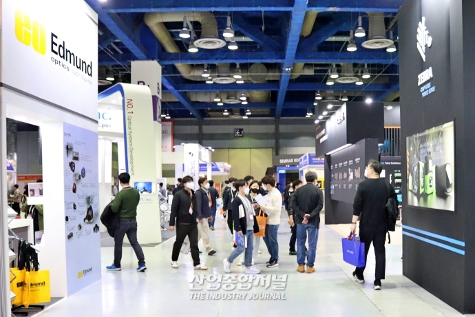 [SFAW 2022] 스마트공장·자동화산업전, 참관객 4만여 명 방문···코로나 이전과 비슷한 수준 - 산업종합저널 전시회