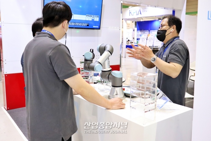 [EMK 2022] 3년 만에 열린 한국전자제조산업전···278개사 400부스 규모로 개막 - 산업종합저널 전시회