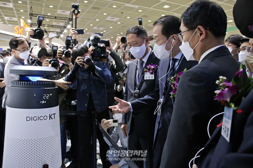 [산업View] ‘WIS 2022’ 개막, ICT 기업 기술력 한 눈에 본다 - 산업종합저널 전시회