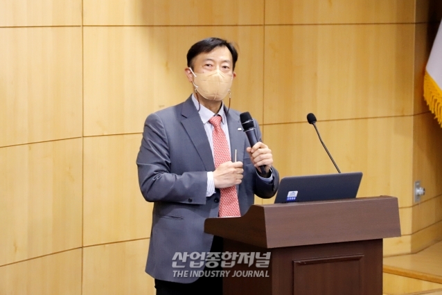 탄소국경조정제도 대비에…“기후클럽 도입 및 표준화 체계 수립 필요” - 산업종합저널 동향