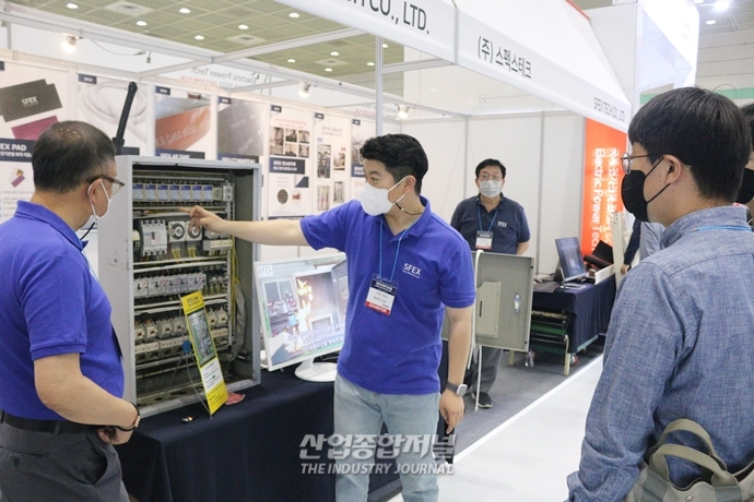 [산업VIEW] 여름철 분·배전반 화재 시 발화점 진압하는 자동소화 제품 - 산업종합저널 전시회