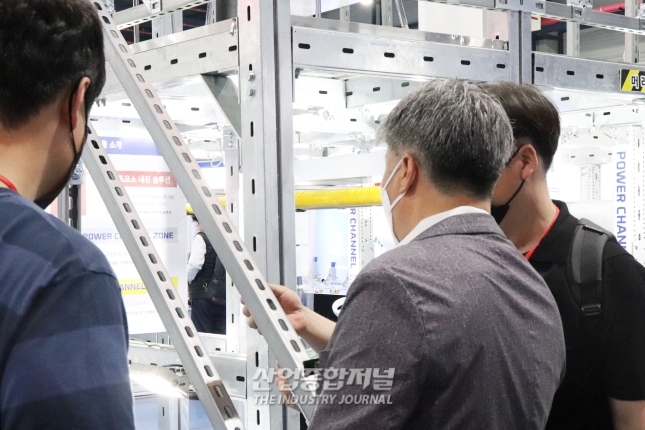 [산업VIEW] 2022기계설비 전시회에 등장한 조립식 찬넬 - 산업종합저널 전시회