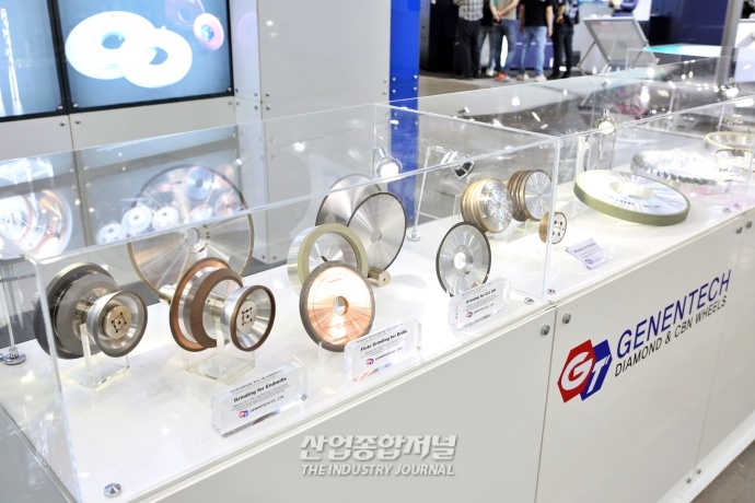 [SIMTOS 2022] 킨텍스서, 다양한 절삭용 공구 선보여 - 산업종합저널 전시회