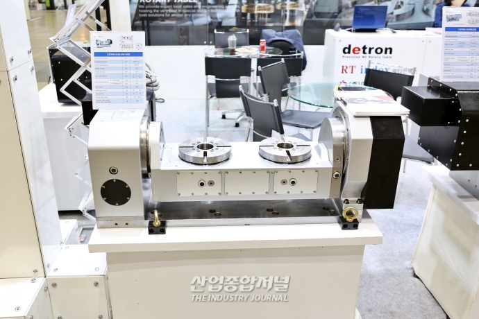[SIMTOS 2022] 킨텍스서 선보인 CNC 로타리 테이블 - 산업종합저널 전시회