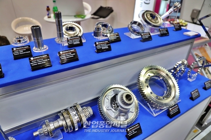 [SIMTOS 2022] 농기계부터 자동차까지…스마트 기술로 새로운 가치 창출 - 산업종합저널 전시회