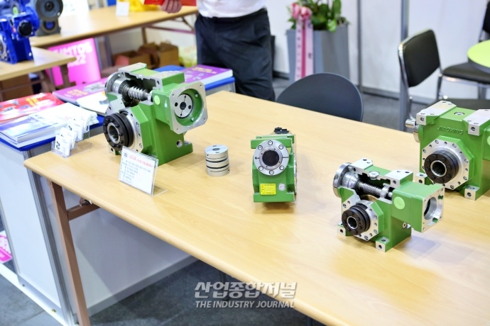 [SIMTOS 2022] 킨텍스서, 다양한 감속기 종류 선보여 - 산업종합저널 전시회