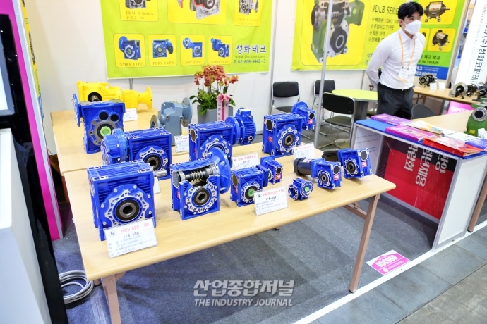 [SIMTOS 2022] 킨텍스서, 다양한 감속기 종류 선보여 - 산업종합저널 전시회