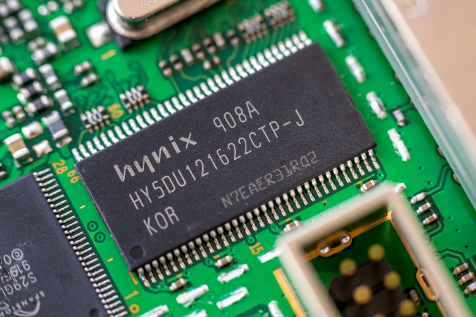 SK하이닉스 찾은 이창양 "반도체, 투자·인력·소부장 지원" - 산업종합저널 정책