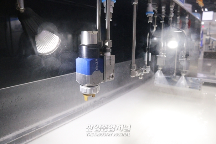 [산업VIEW] 식품 코팅에 활용하는 다양한 형태의 노즐 - 산업종합저널 전시회