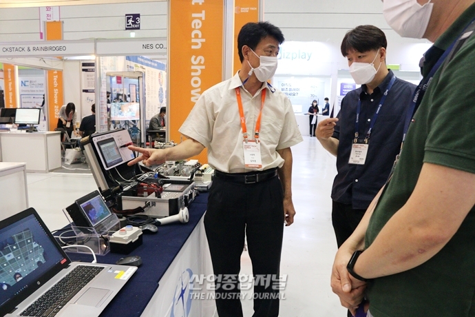 [산업VIEW] “고장 지점을 찾아라”…설비용 블랙박스 - 산업종합저널 전시회