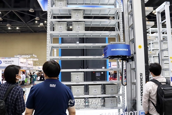 [산업VIEW] 전시장에 구현한 물류 자동화 공정 - 산업종합저널 전시회