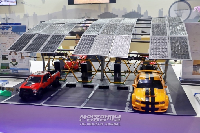 [산업VIEW] 킨텍스서 다양한 전력 기술 적용한 실물 ‘모형’ 선보여 - 산업종합저널 전기