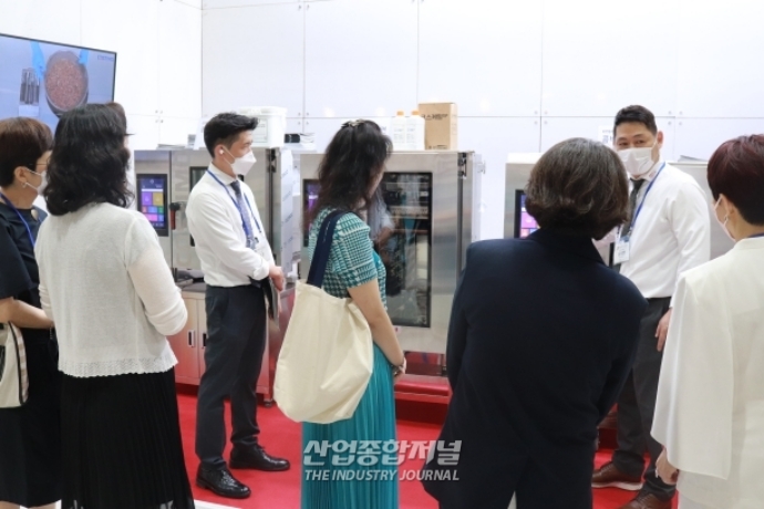[산업VIEW] 식품산업 현장의 편의 및 효율 높이는 다양한 제품 전시 - 산업종합저널 전시회