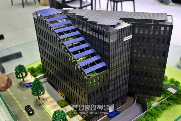 [산업VIEW] 2022 코리아빌드에 다양한 건축 공법 적용한 실물 모형 등장 - 산업종합저널 전시회