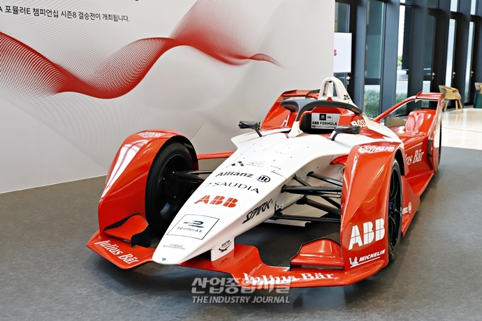 ABB, 포뮬러E와 파트너십…전기차로 지속가능성의 가치 강조 - 산업종합저널 동향